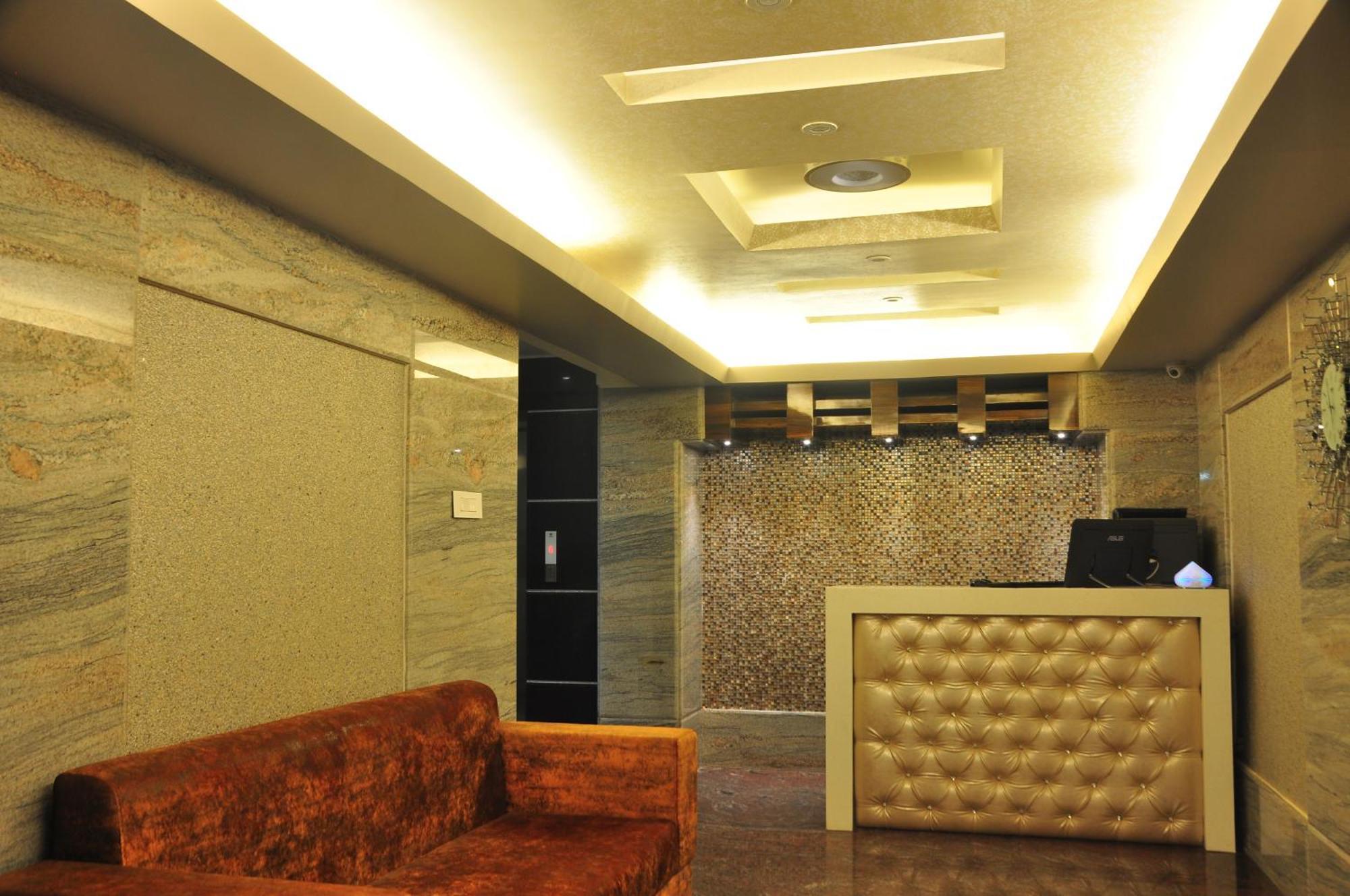 Awesome Palace Hotel Guwahati Exterior foto