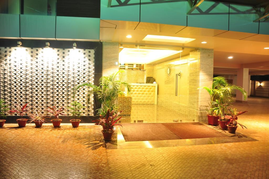 Awesome Palace Hotel Guwahati Exterior foto