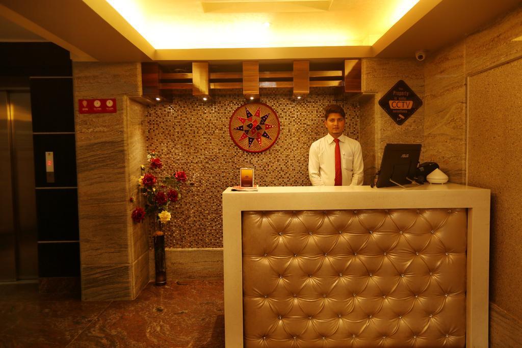 Awesome Palace Hotel Guwahati Exterior foto