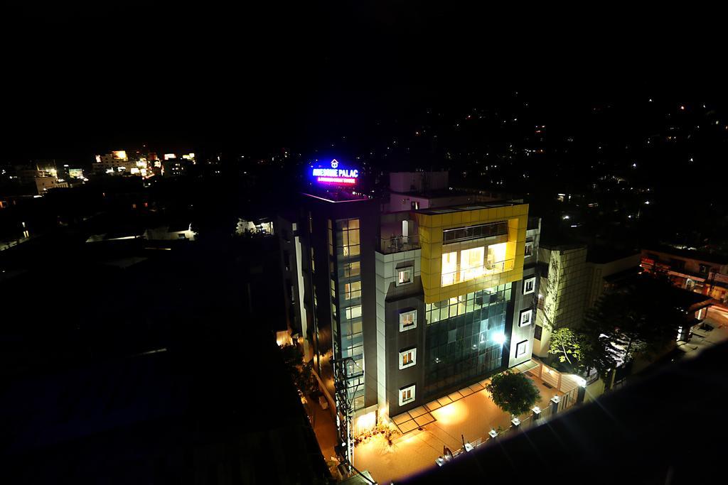Awesome Palace Hotel Guwahati Exterior foto