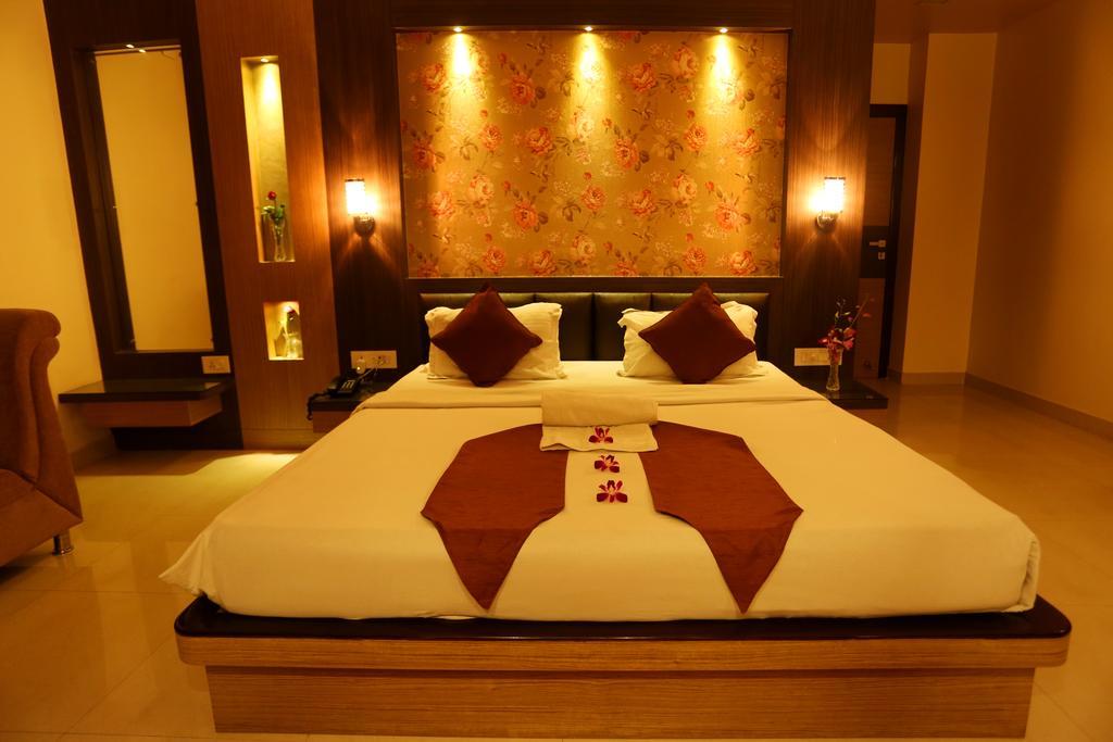Awesome Palace Hotel Guwahati Exterior foto